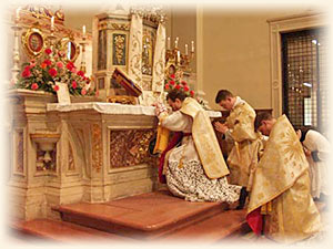 Traditional Latin Mass genuflection