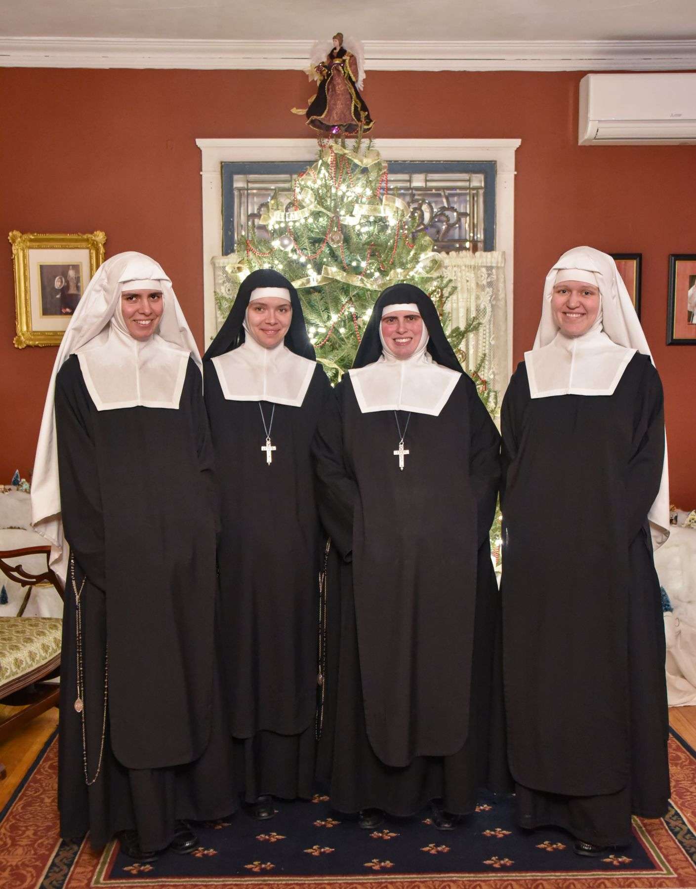 From the Sister Adorers: Christmas Greetings!