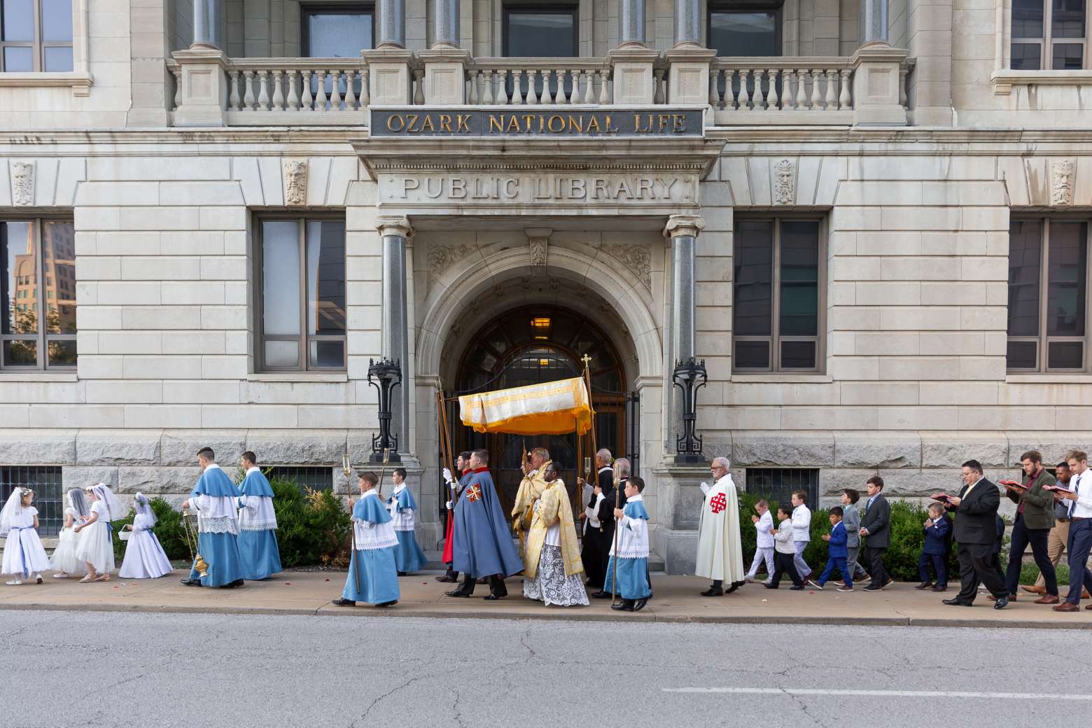 2025 10 halltoholliness