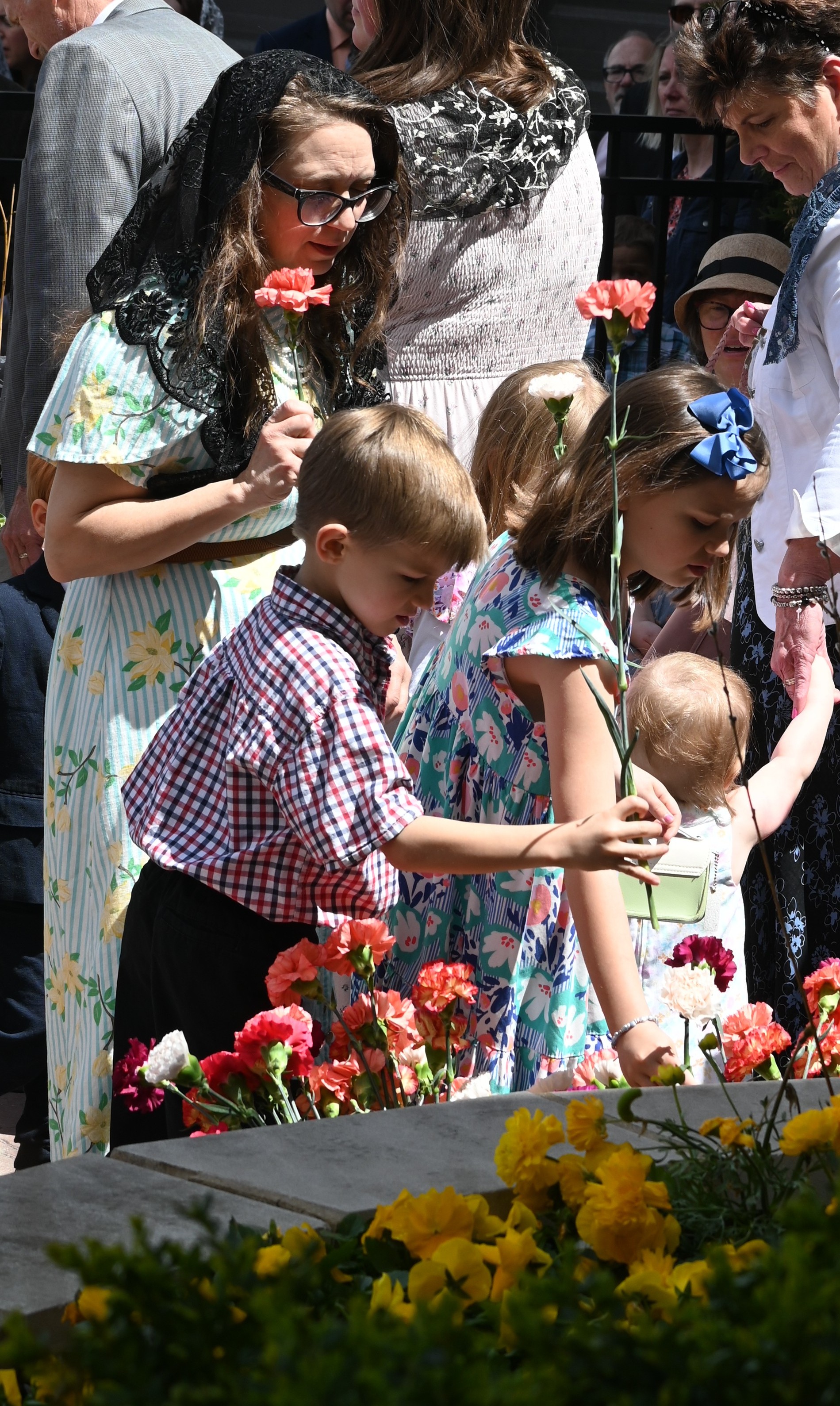 2026 05 maycrowning10