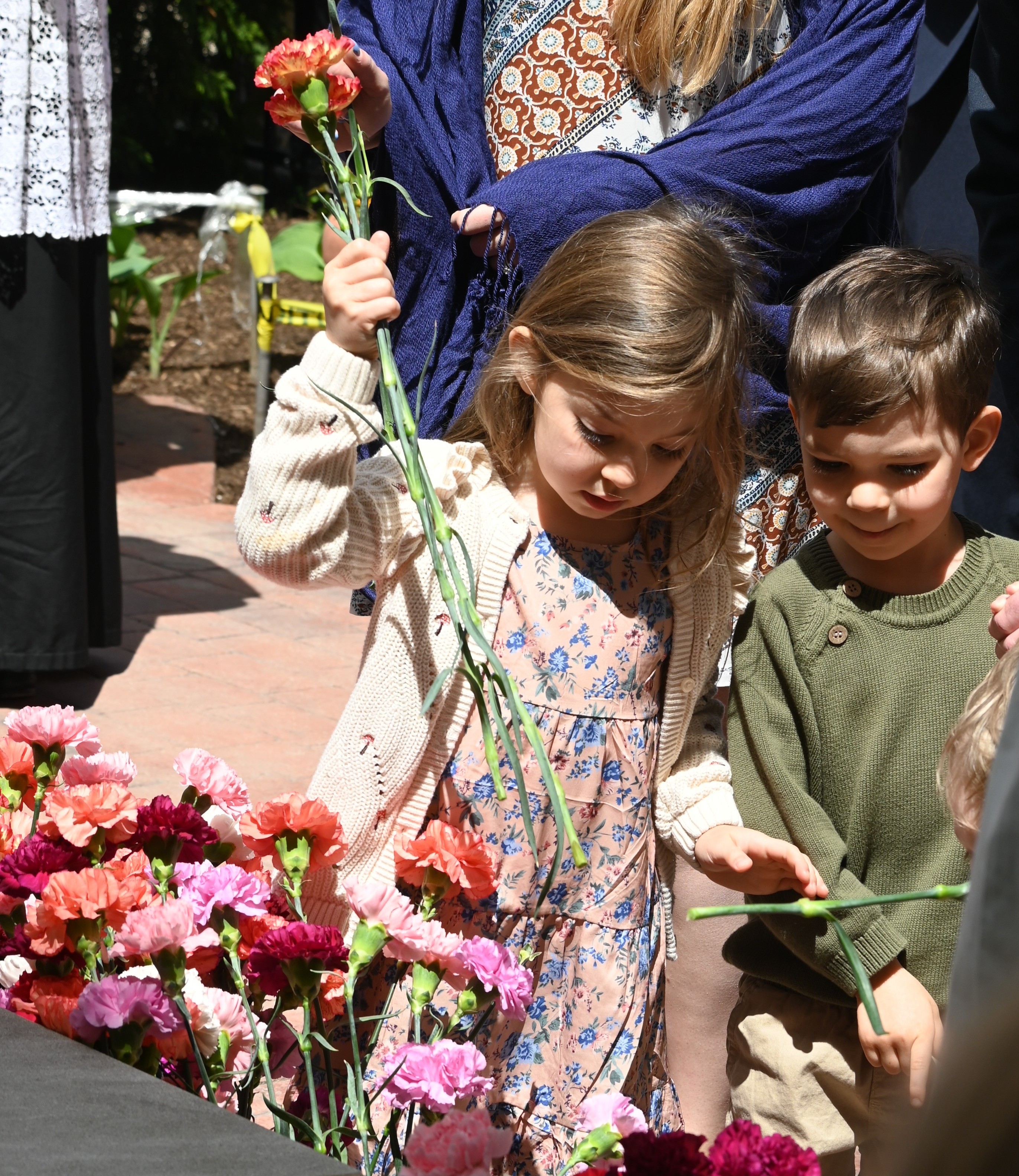 2026 05 maycrowning11
