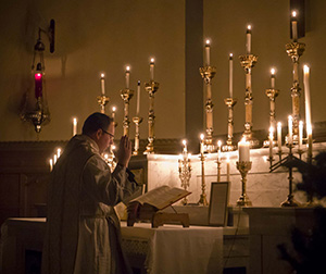 Rorate Mass, Pontifical Low Mass, December 17